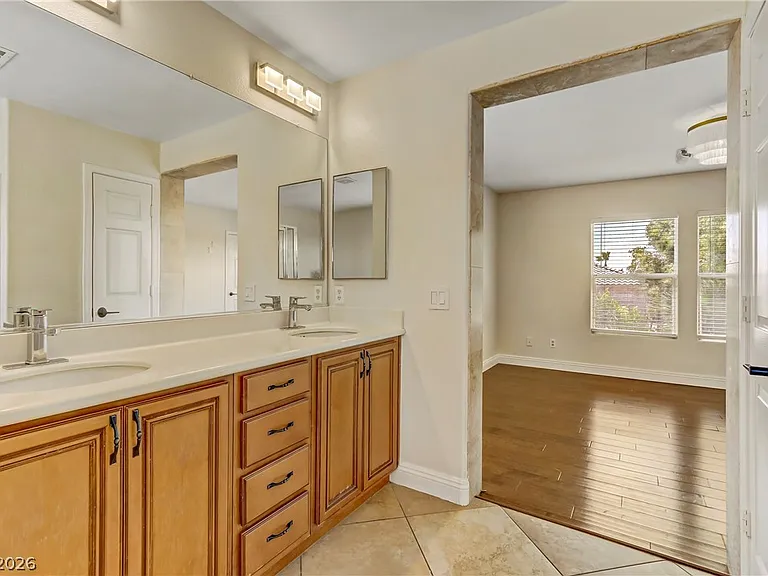 11223 Tribiani Ave — Photo 40