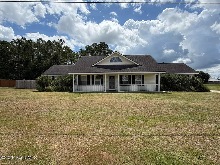1221 Nautical Dr SE — Photo 1