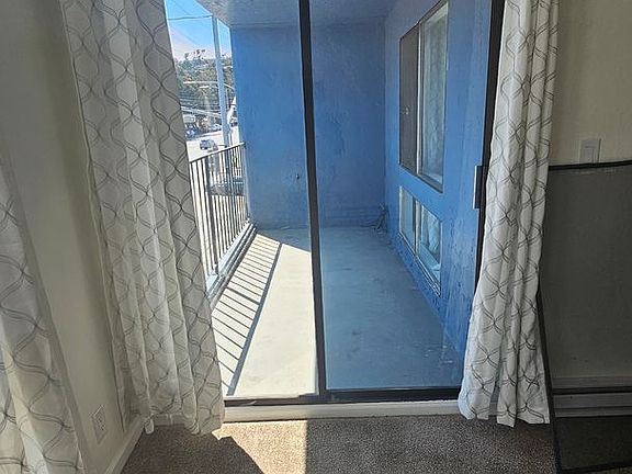 3rd image of 291 Santos St APT 4