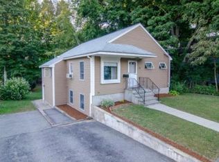 24 Pierce St, Reading, MA 01867