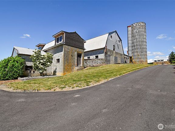 5th image of 12419 Hilltop Road