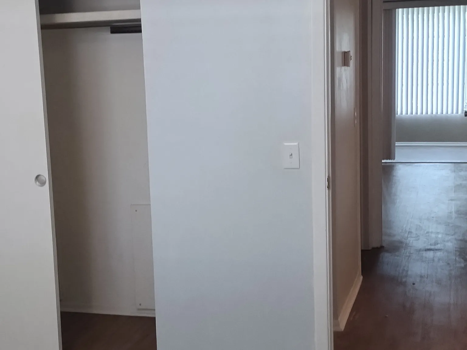 2 bed, 1100 sqft, $1,650 — Photo 2