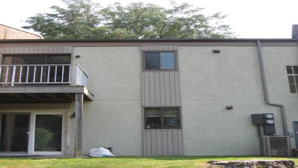 2nd image of 4600B Acton Ct #A-2