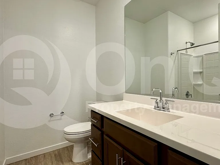 1068 E Sabino Dr — Photo 20