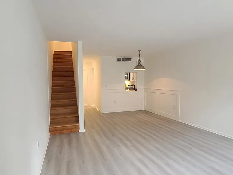601 SW 75th St #103 — Photo 5