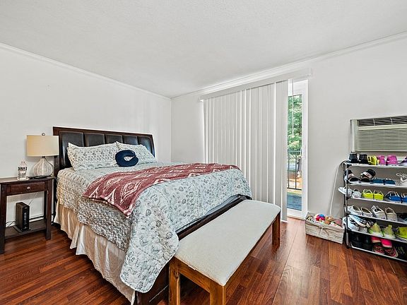 5th image of 26 Greentree Ln APT 24
