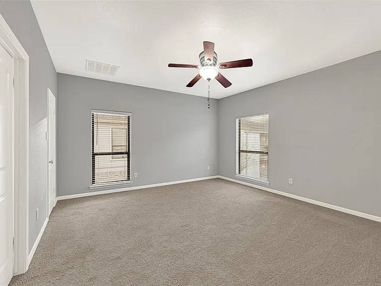 2425 Augusta Dr #29 — Photo 17