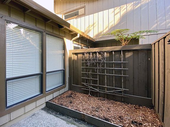 3rd image of 6125 Sheraton Pl