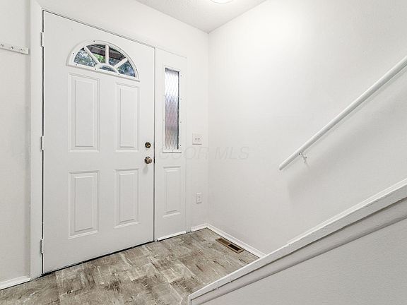4th image of 413 Shell Ct E
