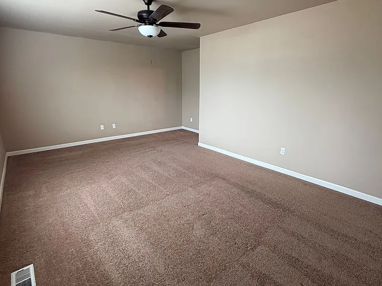 1415 Grindstone Dr SE — Photo 25