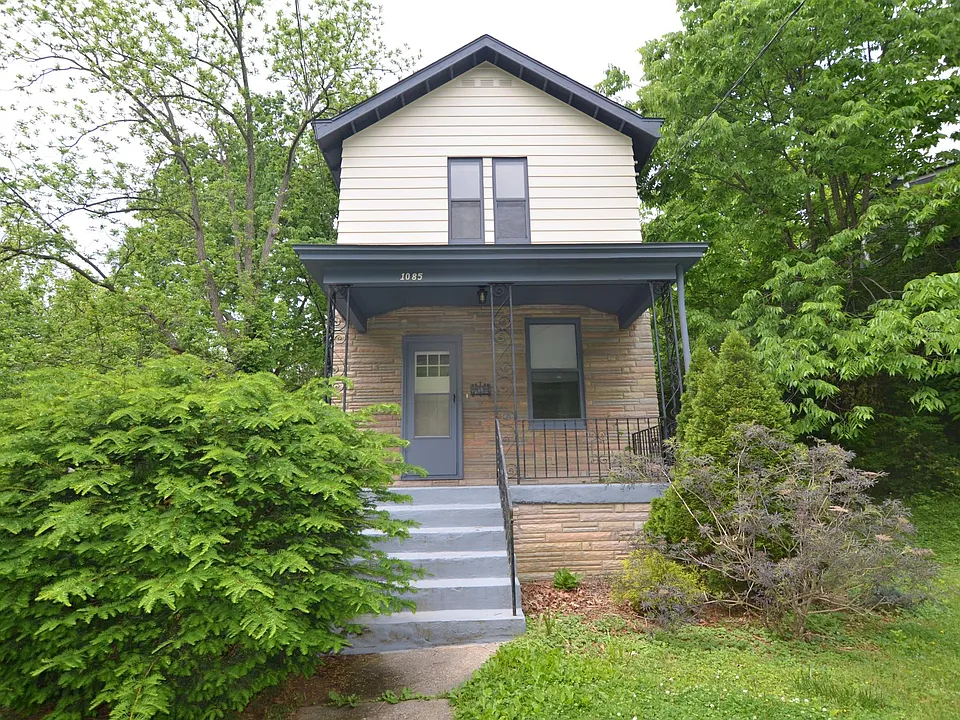 1085 Church Ave