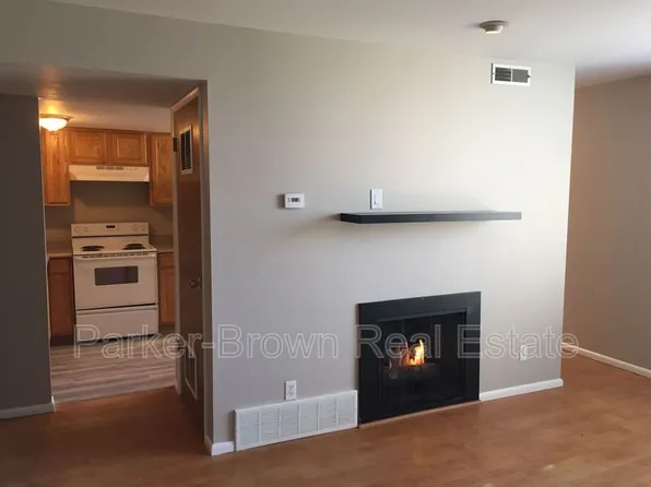 438 N Center St APT 201, Salt Lake City, UT 84103