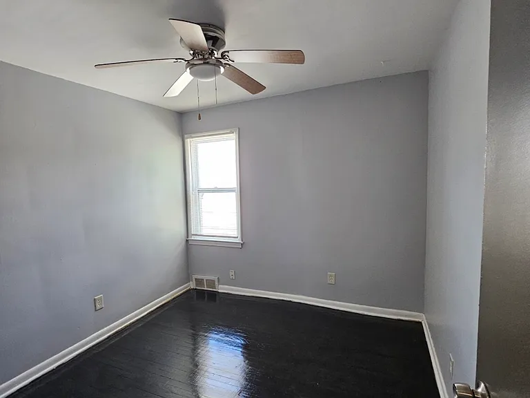 27829 Carlysle St — Photo 3