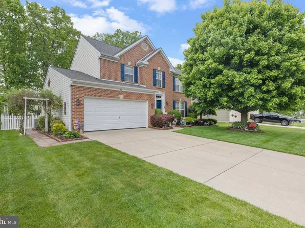 48 Morris Dr, Sicklerville, NJ 08081