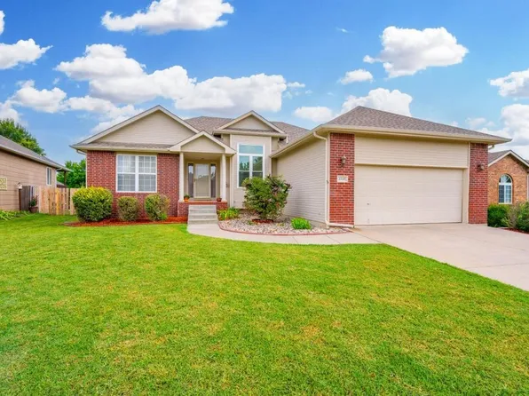 4449 N Rushwood Ct, Wichita, KS 67226