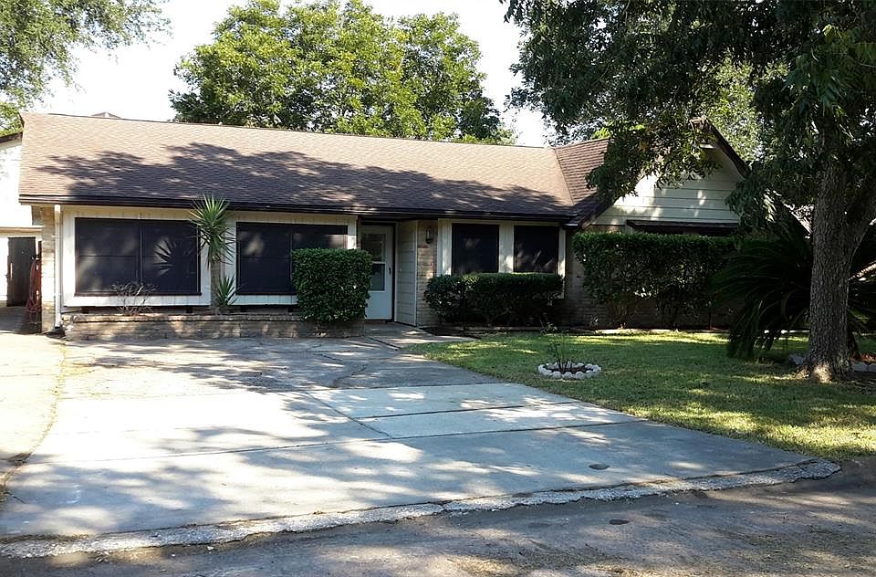 1st image of 111 Highland Terrace Dr