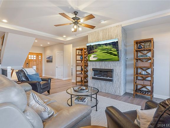 3rd image of 909 Bear Cave Way