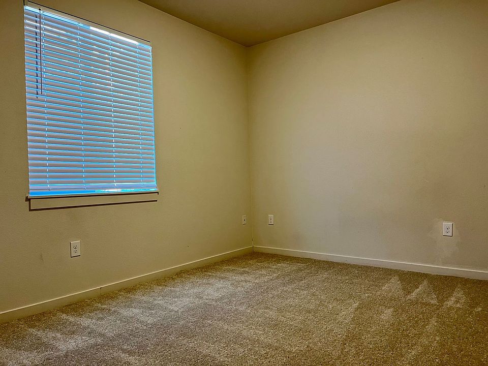 The Alexis Apartments 15075 SE Stark St Portland OR Zillow