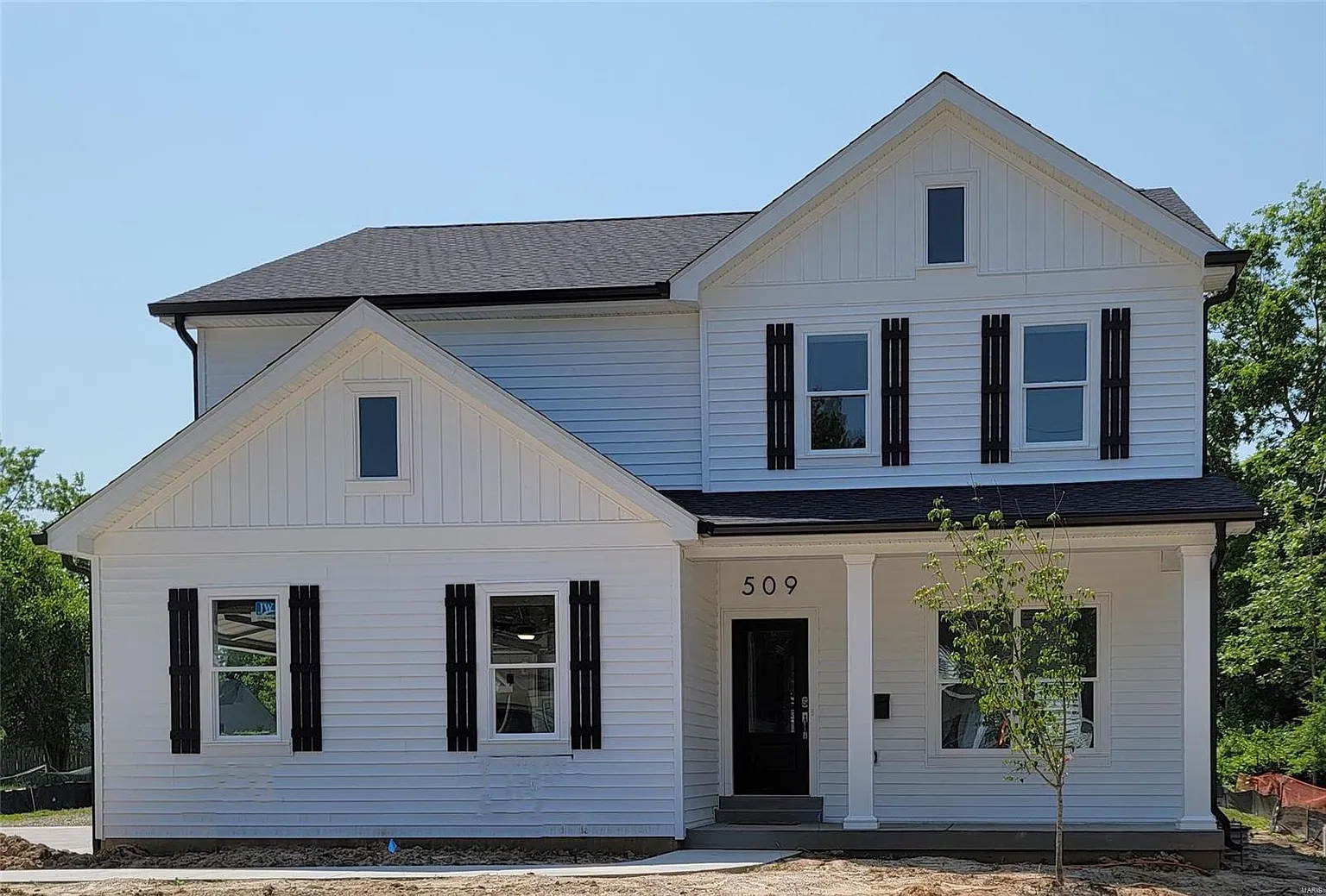 320 Quan Ave photo 1