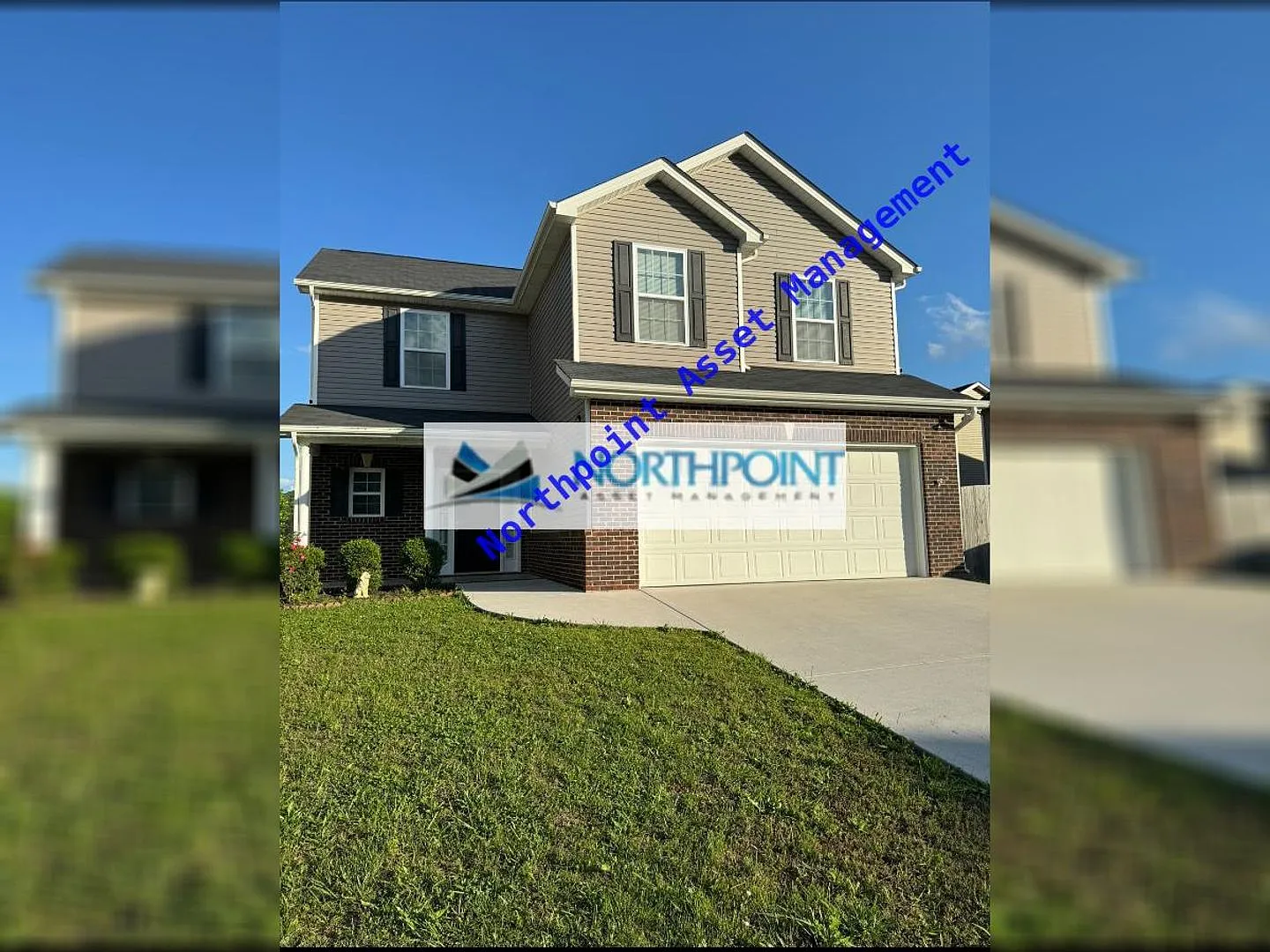 3-Bedroom, 2.5 Bath Single Family for Rent in Knoxville, TN | 2-Car Garage Parking | Fenced in yard! — Photo 2
