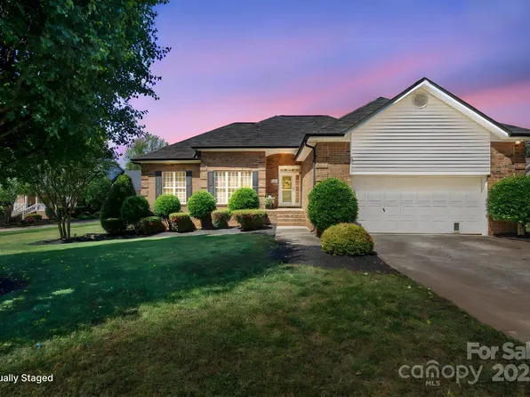 123 Shoreview Dr, Mooresville, NC 28117