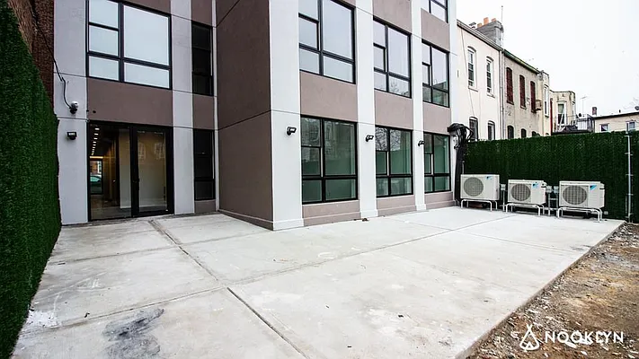 Rented by Nooklyn NYC LLC | media 16