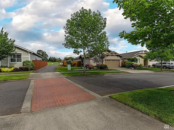 2nd image of 4456 Vashon Dr NE