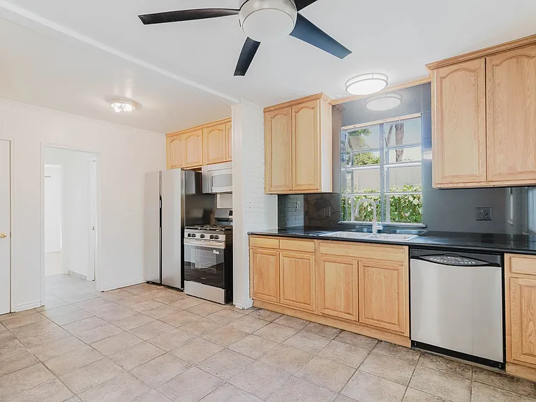 7114 Cantaloupe Ave — Photo 10