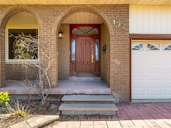 3rd image of 477 Valleyview Cres #A