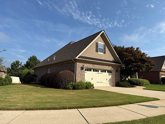 3rd image of 204 Monica Ct