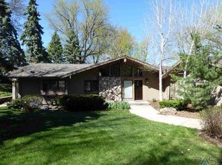 3108 W Spruceleigh Ln, Sioux Falls, SD 57105