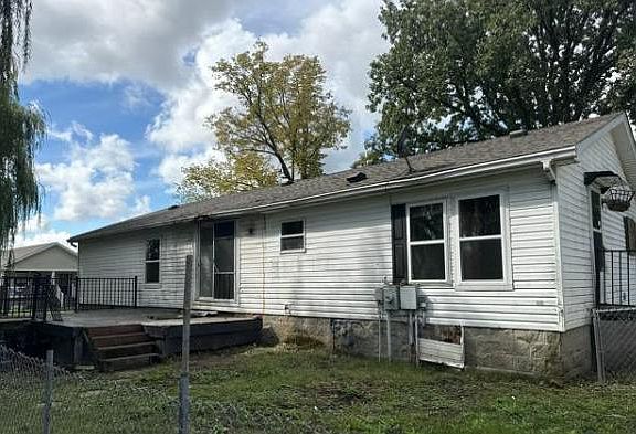 5th image of 404 Union St