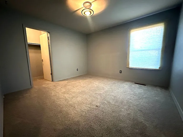 3450 Sarolou Dr — Photo 20