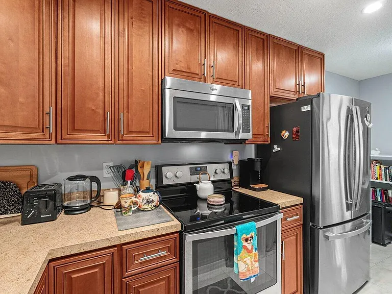 5884 Morningstar Cir #205 — Photo 13