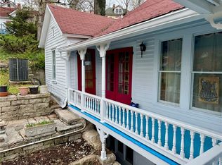 8 Magnolia St, Eureka Springs, AR 72632