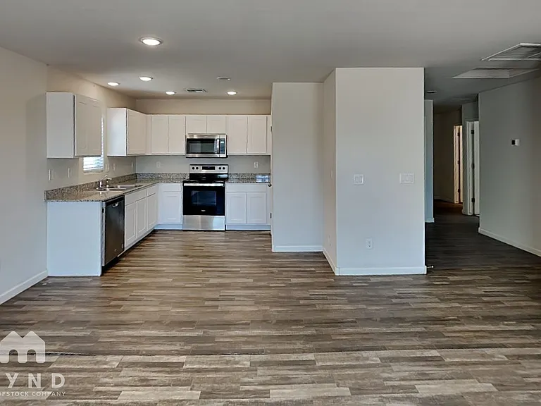 222 S Picacho Heights Rd — Photo 3