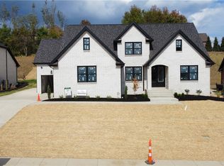 1033 Skyline Dr, Canonsburg, PA 15317