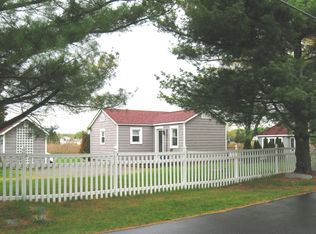 213 Steamboat Ave, North Kingstown, RI 02852