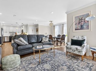 1721 Centre St #402, Boston, MA 02132