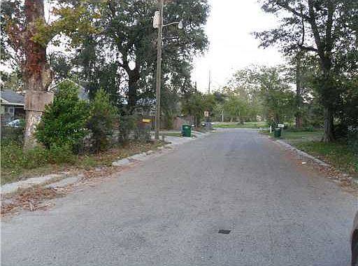 2nd image of 526 Peyton Dr