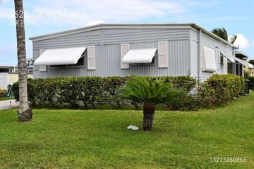 1620 SW 64th Way Photo 1
