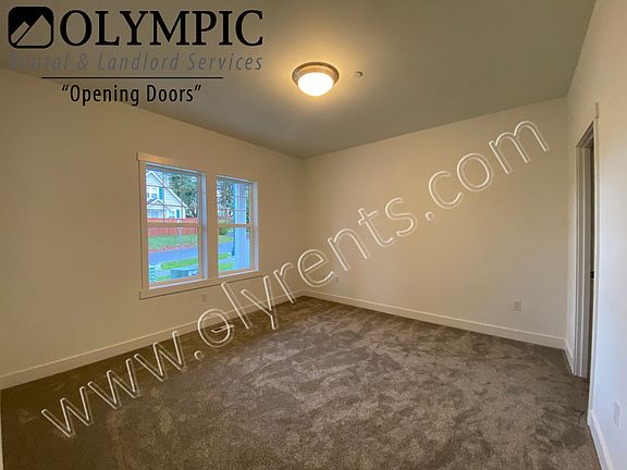 Master Bedroom_12142021