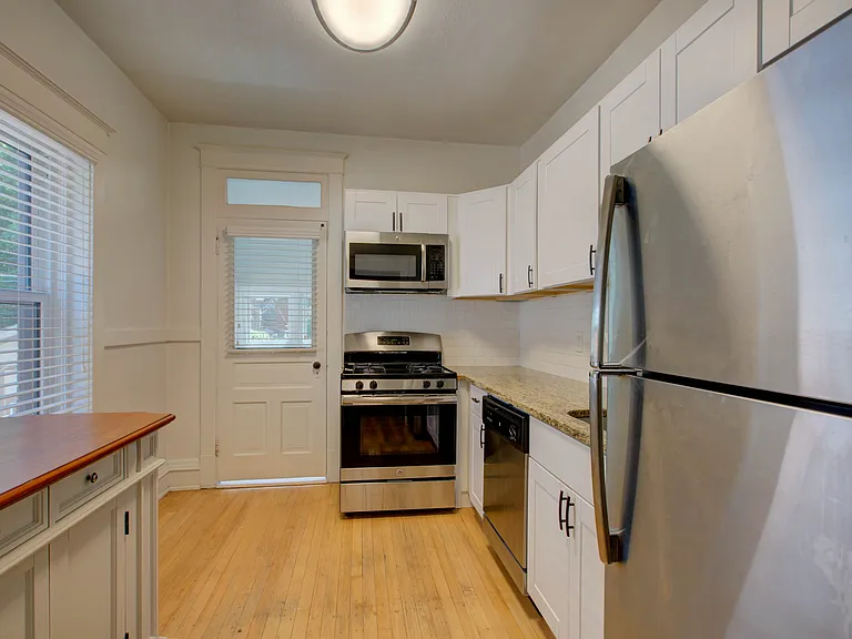 1124 N. St. Paul Street — Photo 20