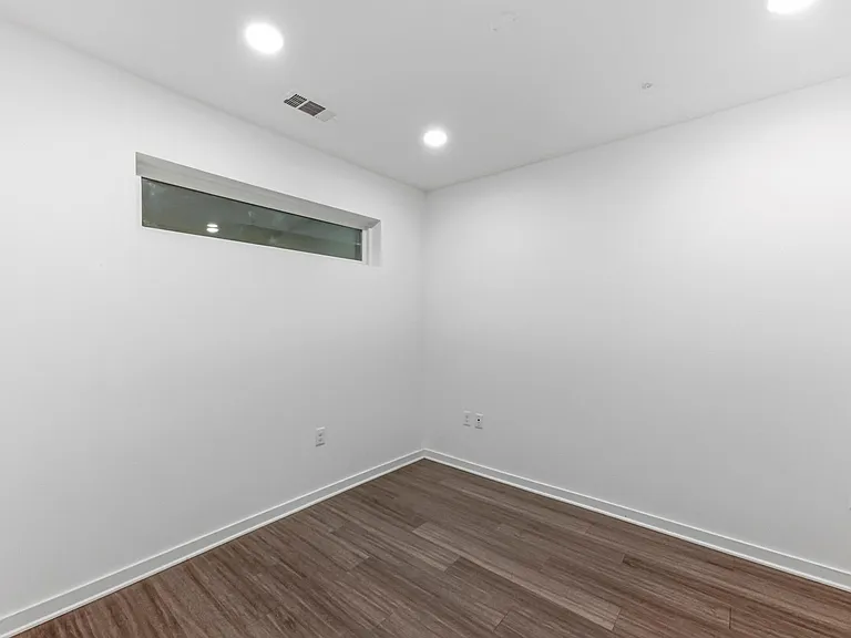4361 S Congress Ave #309 — Photo 15