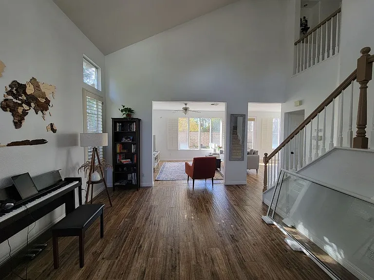 10518 Sea Mist Way — Photo 2
