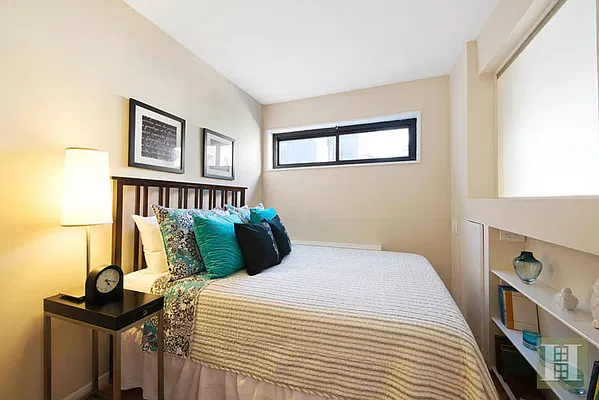 Sold by Halstead Real Estate | media 2