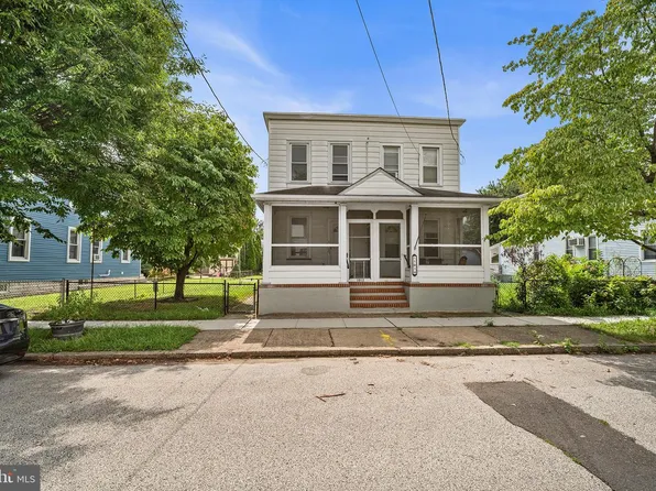 1012 W 4th St, Florence, NJ 08518