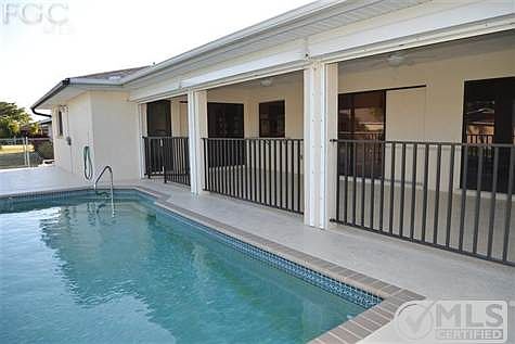 1st image of 1509 SE 10th Pl
