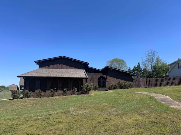 804 35th St, Haleyville, AL 35565