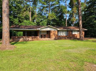 117 Pine Needle Rd, Fitzgerald, GA 31750